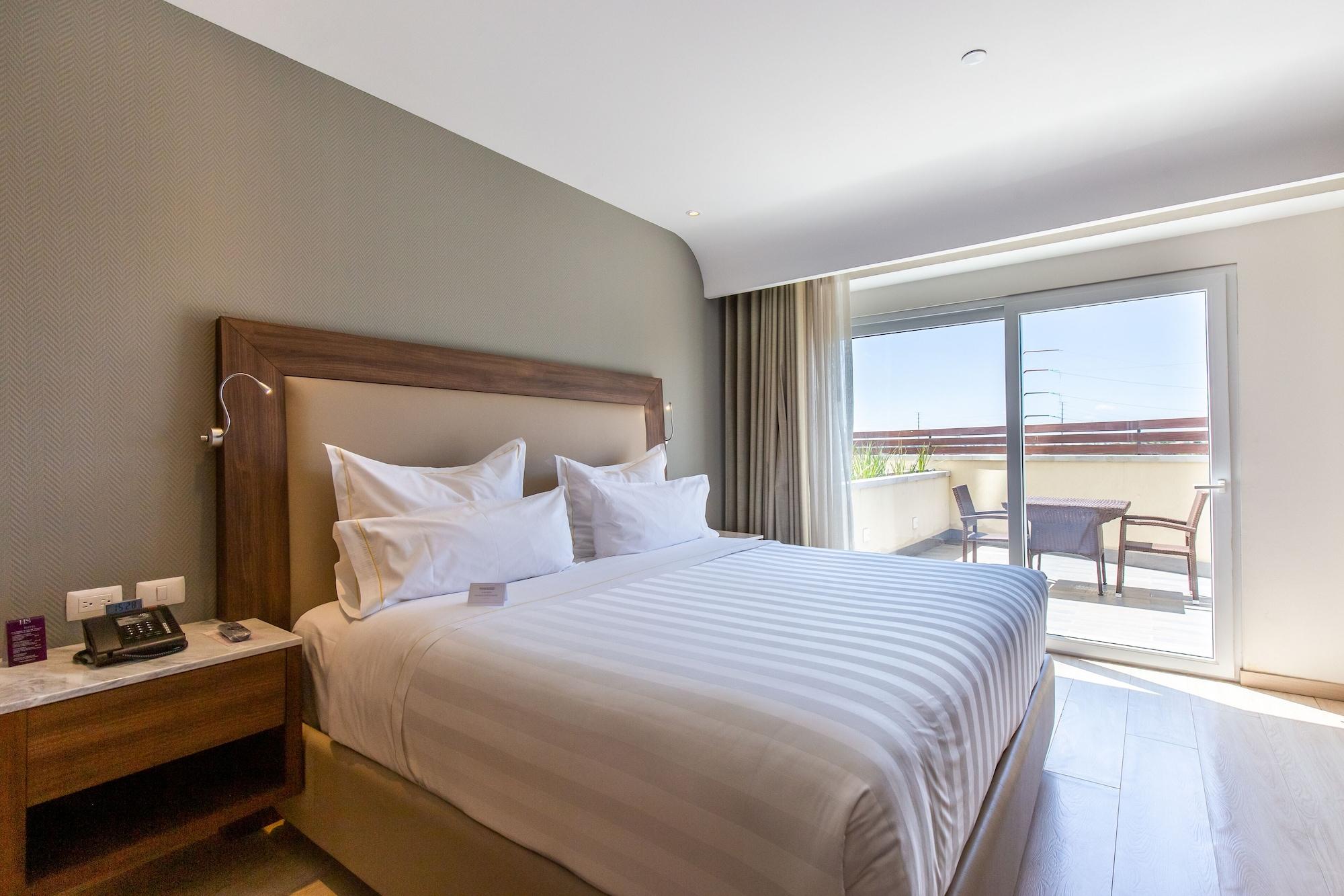 Hs Hotsson Hotel Irapuato Exterior photo